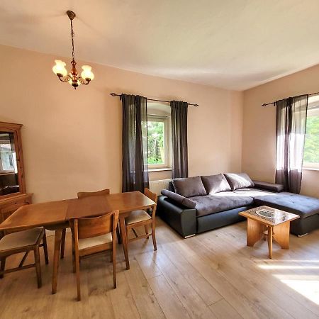 Pferdegut Schloss Treffen Apartments Gortschach  Εξωτερικό φωτογραφία