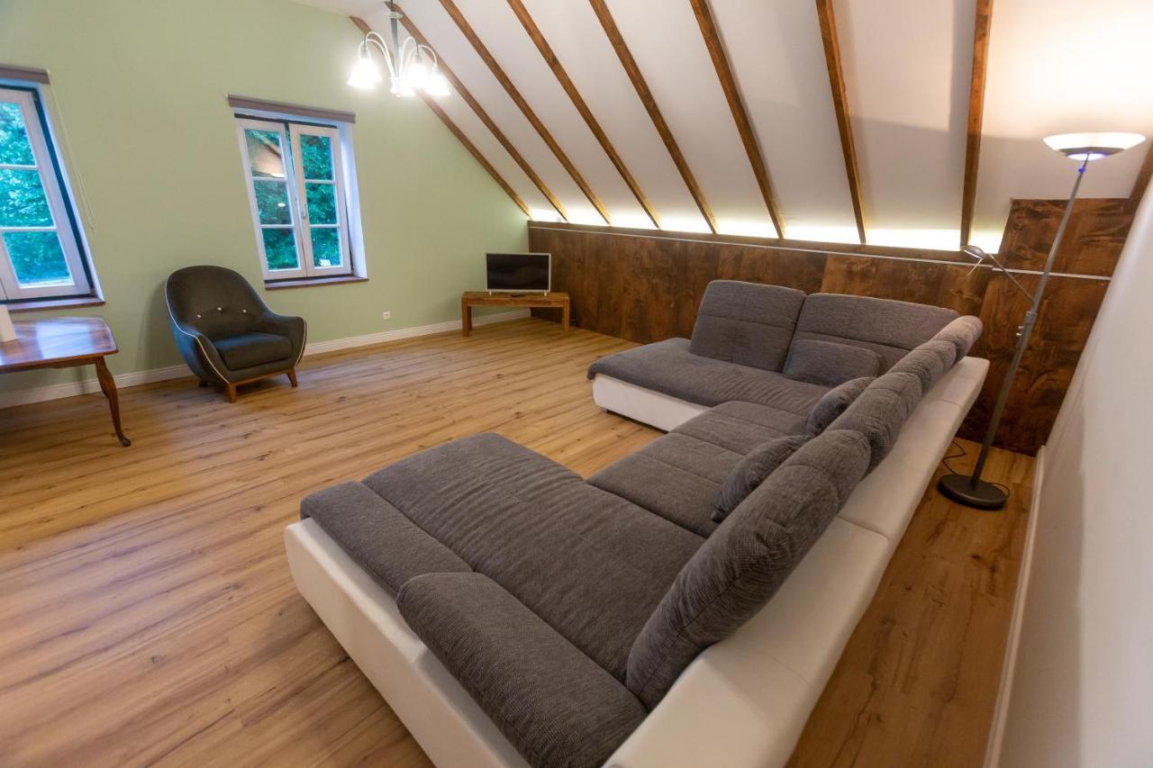 Pferdegut Schloss Treffen Apartments Gortschach  Εξωτερικό φωτογραφία