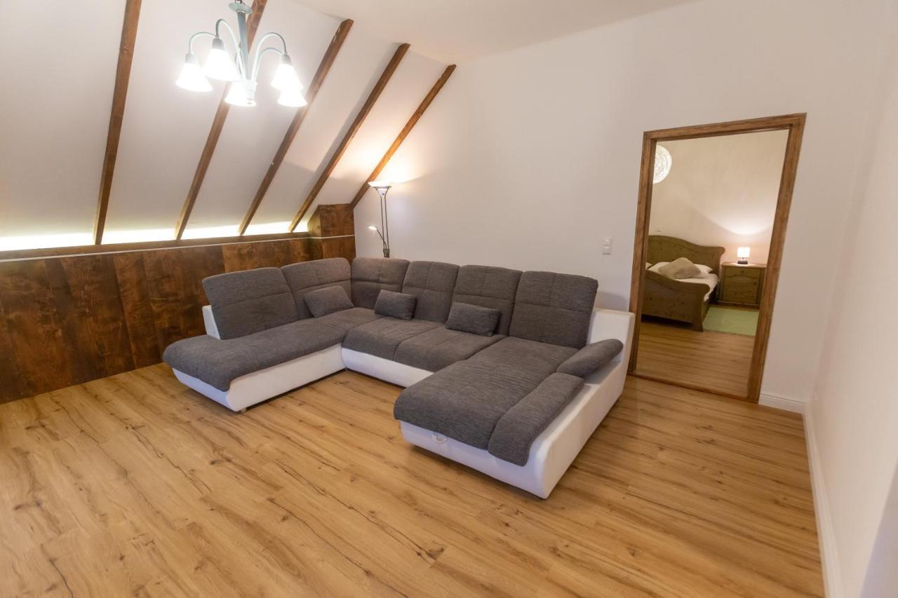 Pferdegut Schloss Treffen Apartments Gortschach  Εξωτερικό φωτογραφία