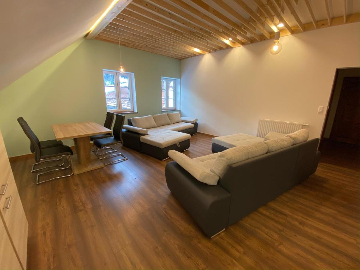Pferdegut Schloss Treffen Apartments Gortschach  Εξωτερικό φωτογραφία